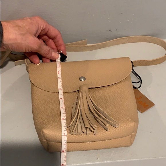hello 3aM Tan Pebble Leather Crossbody Purse NWT - Picture 6 of 11